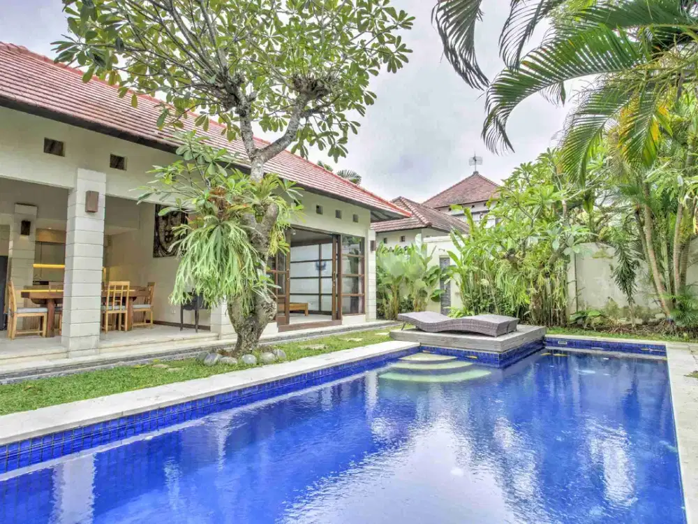Villa Cozy Area Pantai Petitenget.