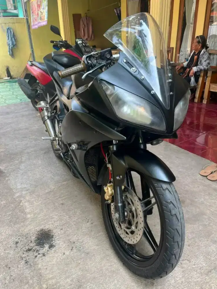 Yamaha R15 V2 lengkap tahun 2017