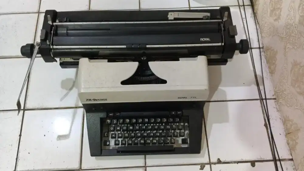 Mesin TIK bekas notaris