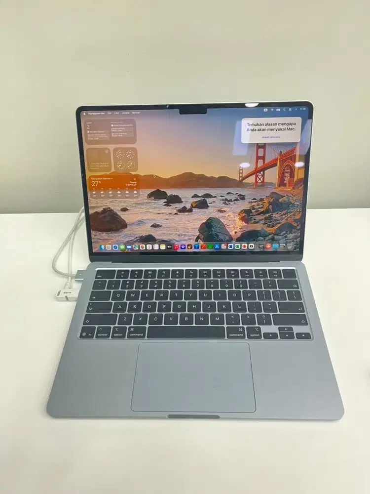 MacBook Air ( 13,6 )