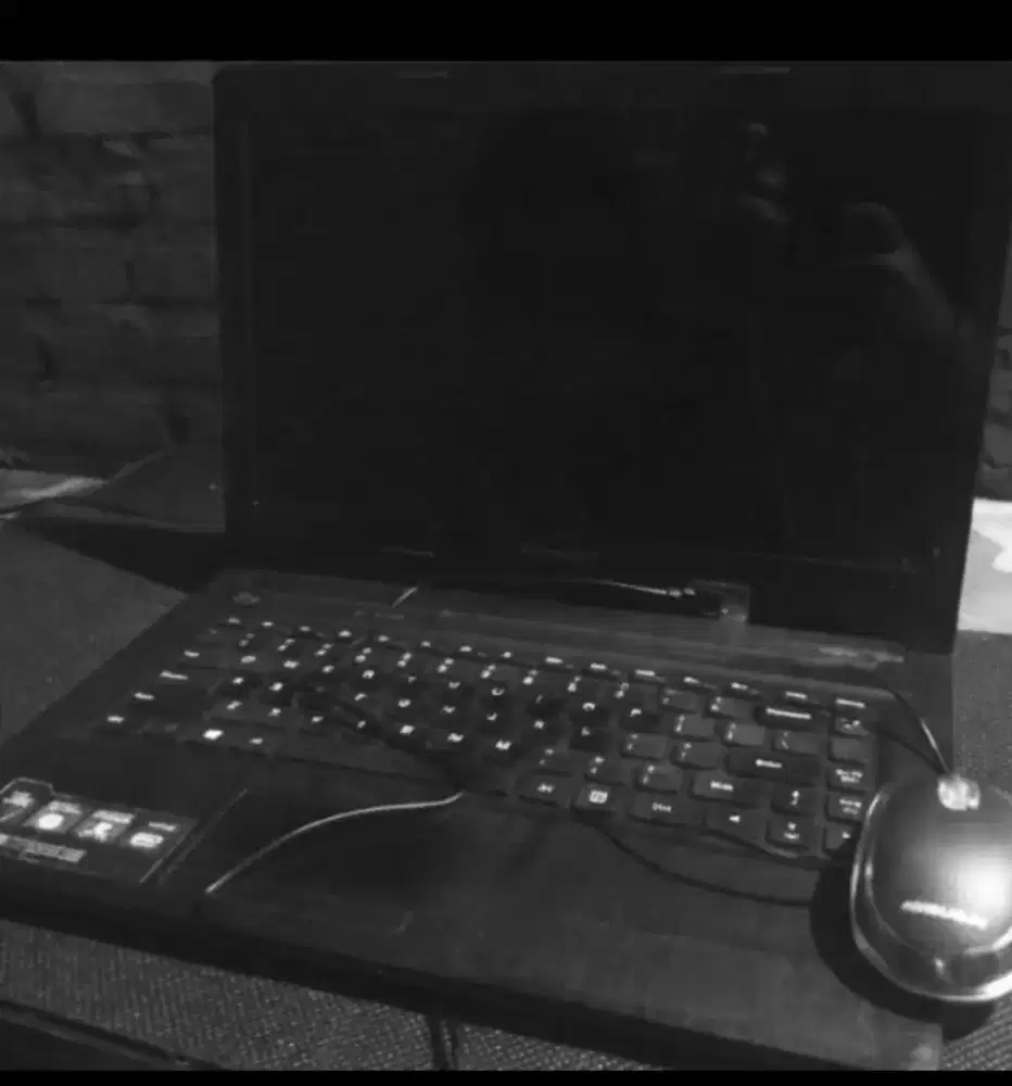 Laptop Lenovo lama