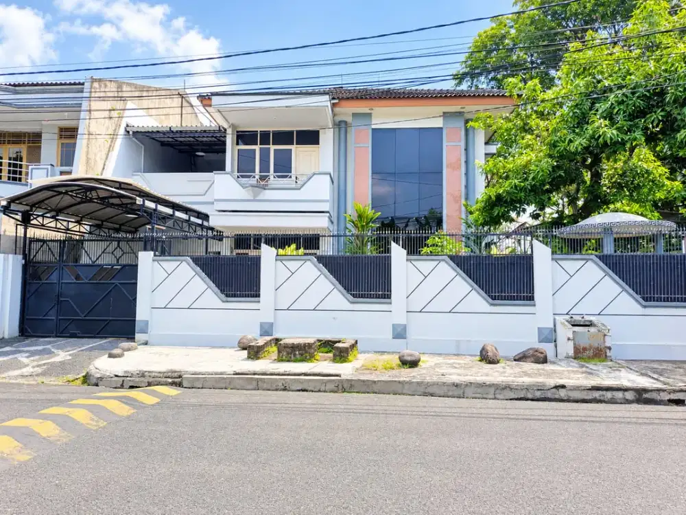 Rumah 2 Lt Hook Tenang Nyaman di Perumahan Kosambi Baru Jakarta Barat