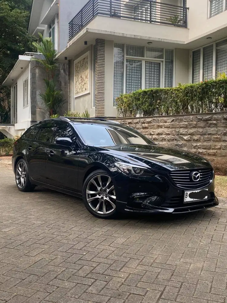 Mazda 6 Estate / Wagon - Hitam - Tahun 2018