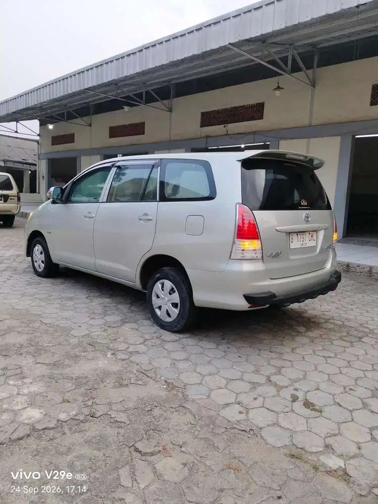 Toyota Kijang Innova 2009 Diesel