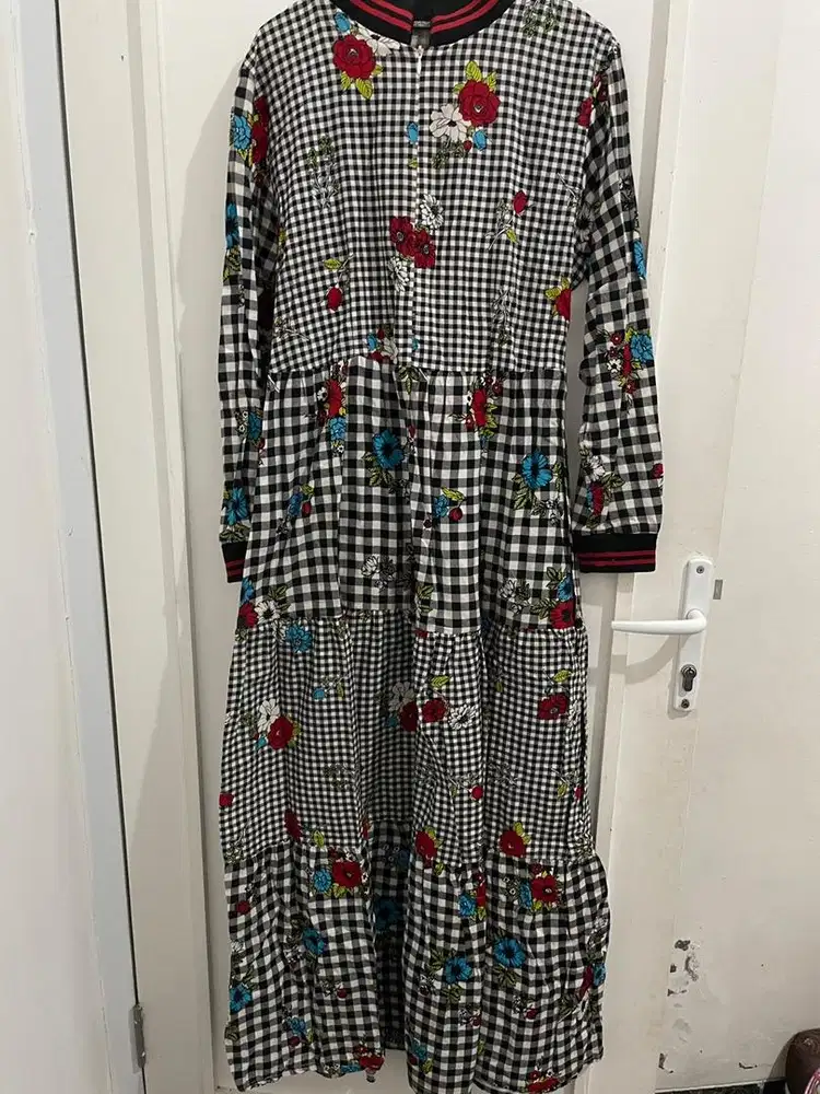 Gamis wanita muslim
