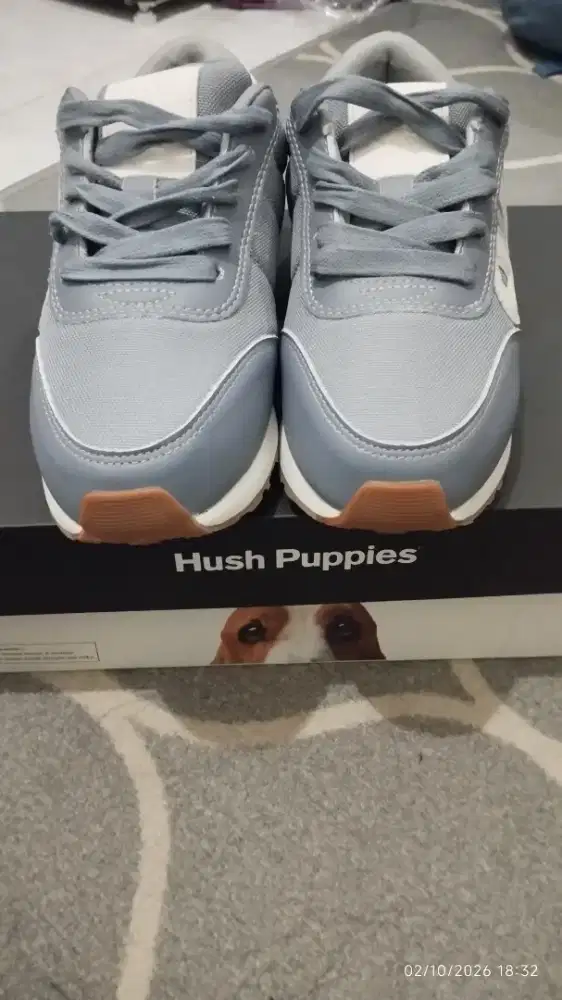 Sepatu HP masih baru