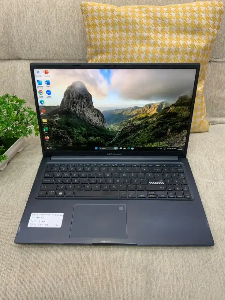 Asus vivobook i5 gen 12 8gb 256gb murmer
