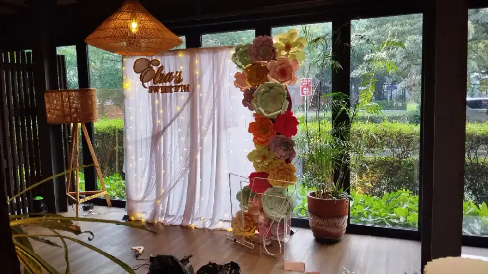 Perangkai bunga (crafter)
