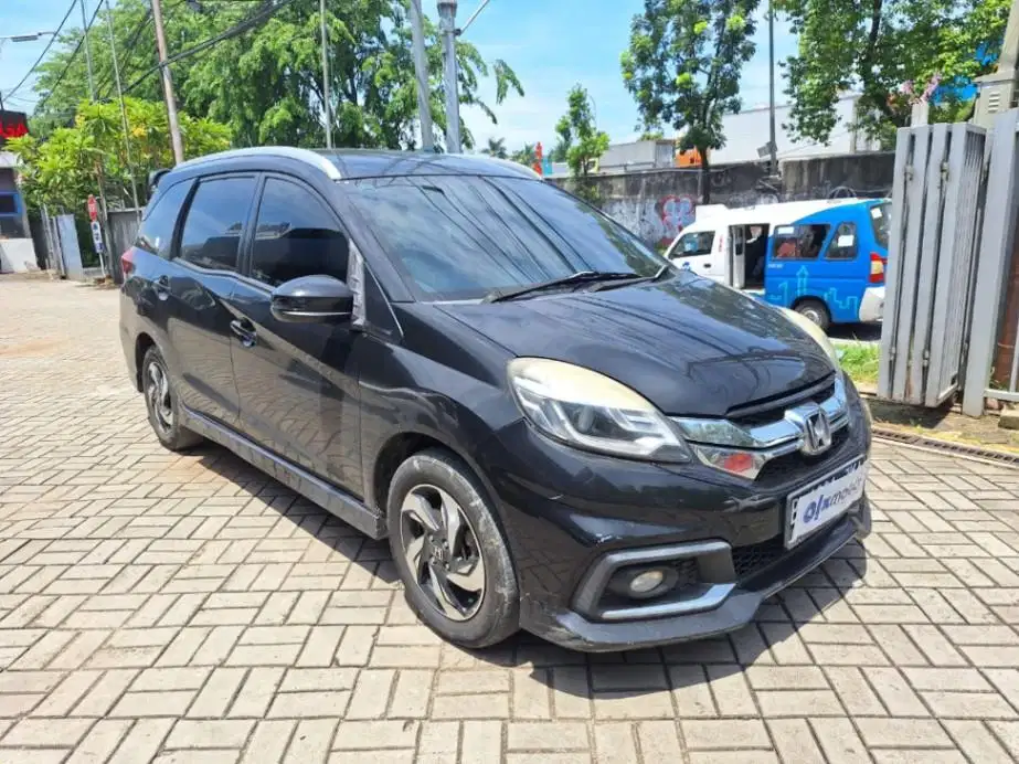 DP 8, JT Honda Mobilio 1.5 RS Bensin-AT Hitam 2016