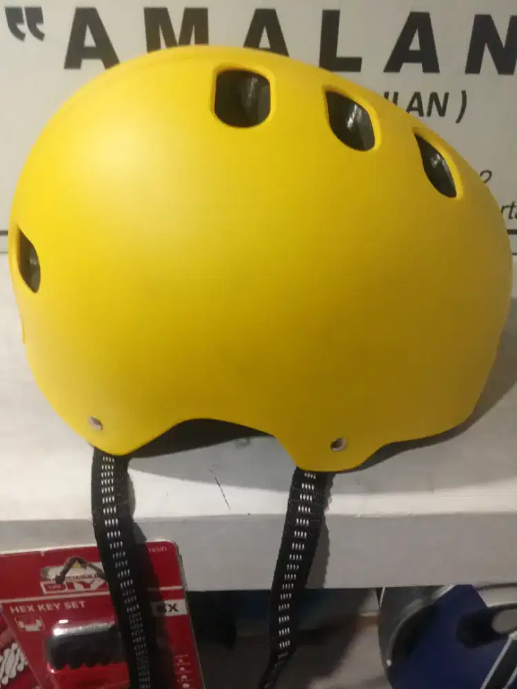 Helm sepeda istimewa antik clasik