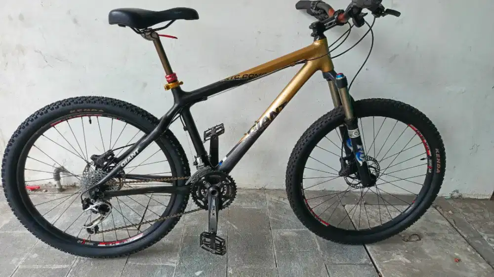 Mtb 26 giant XTC comp v1 carbon speck mewah