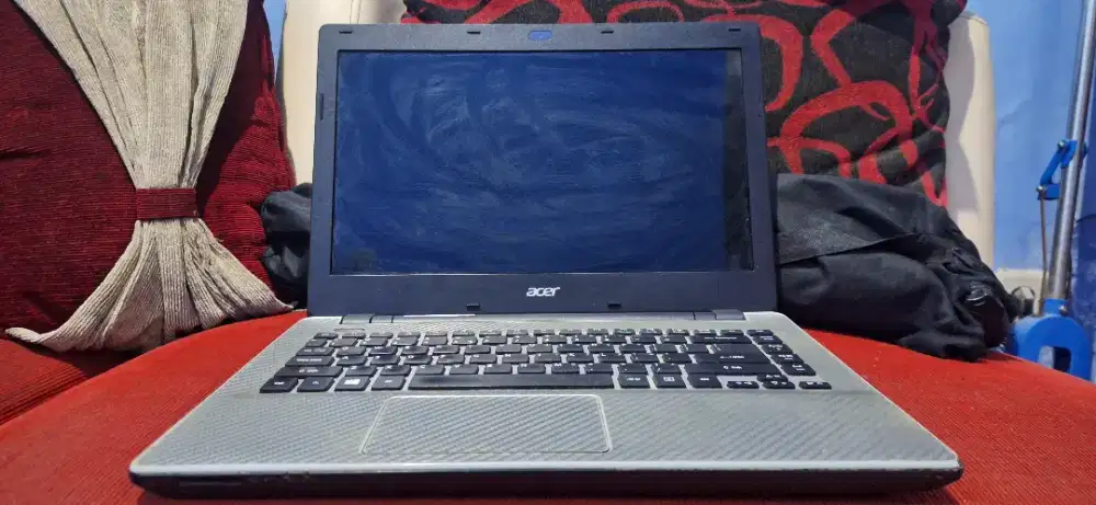 Laptop Acer Aspire V3-472G Kondisi Mati Total untuk Kanibal Sparepart
