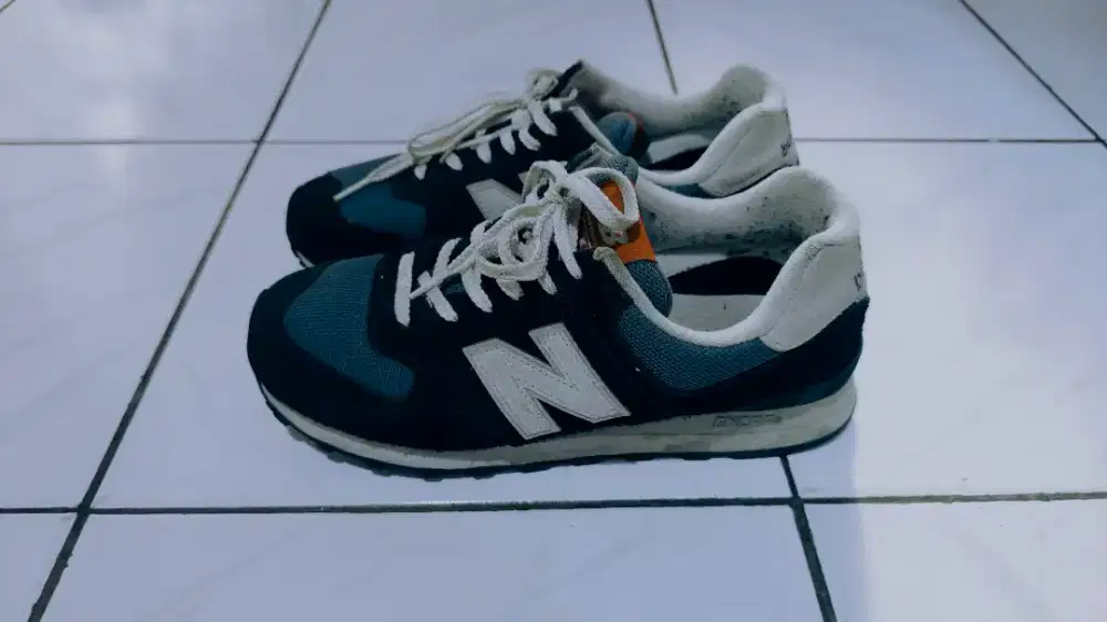 Sepatu New Balance 574