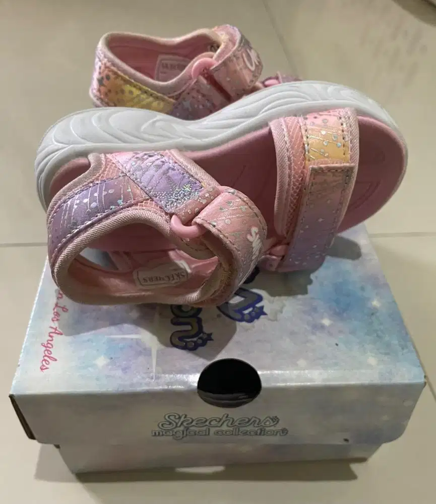 Sepatu Anak Skechers - Prelove