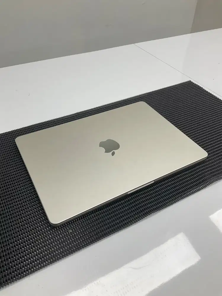MacBook Air M2 8/512 13