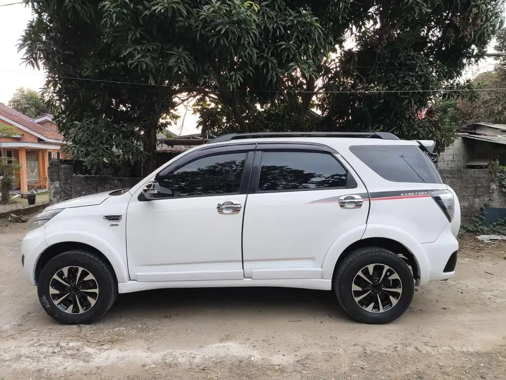 TERIOS 1.5 R CUSTOM MATIC 2016