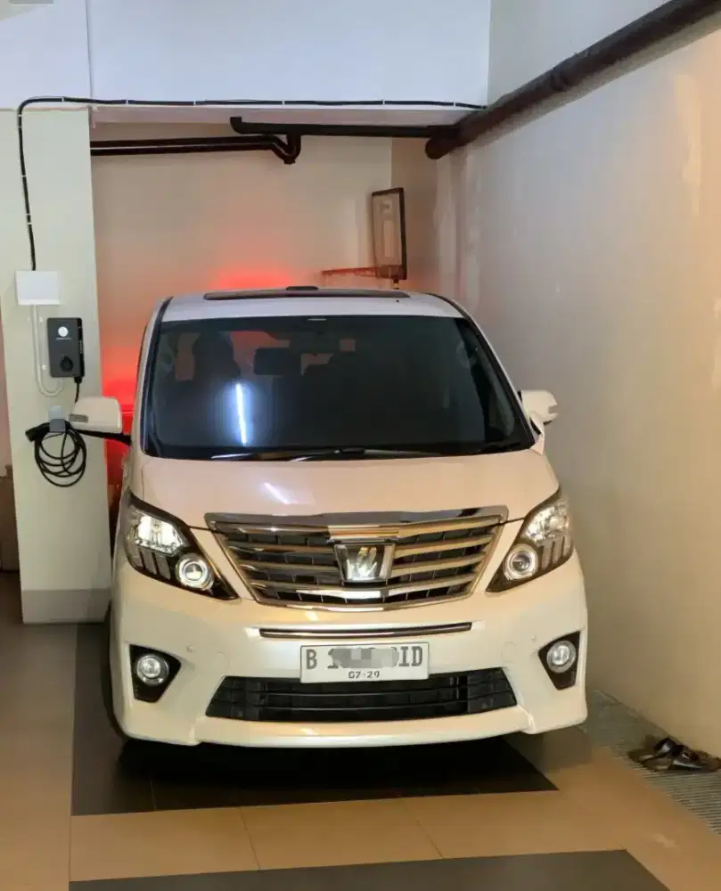Toyota Alphard 2.4 S Type A/T 2014 – Siap Pakai, Mulus & Terawat