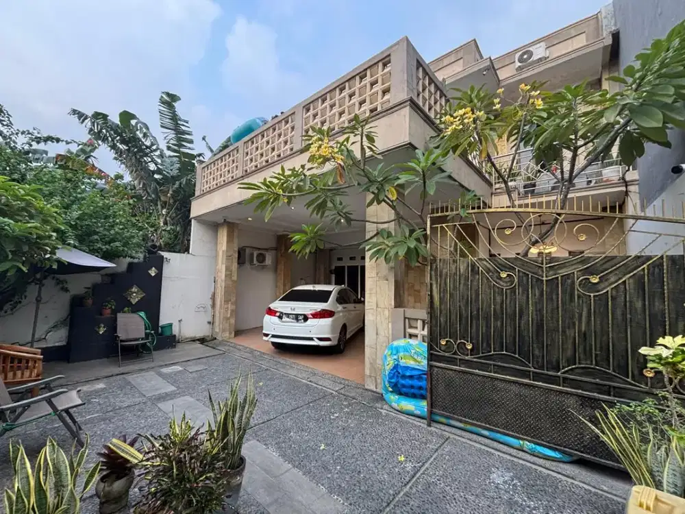 Rumah Cantik 2 Lantai di Ciracas Jakarta Timur