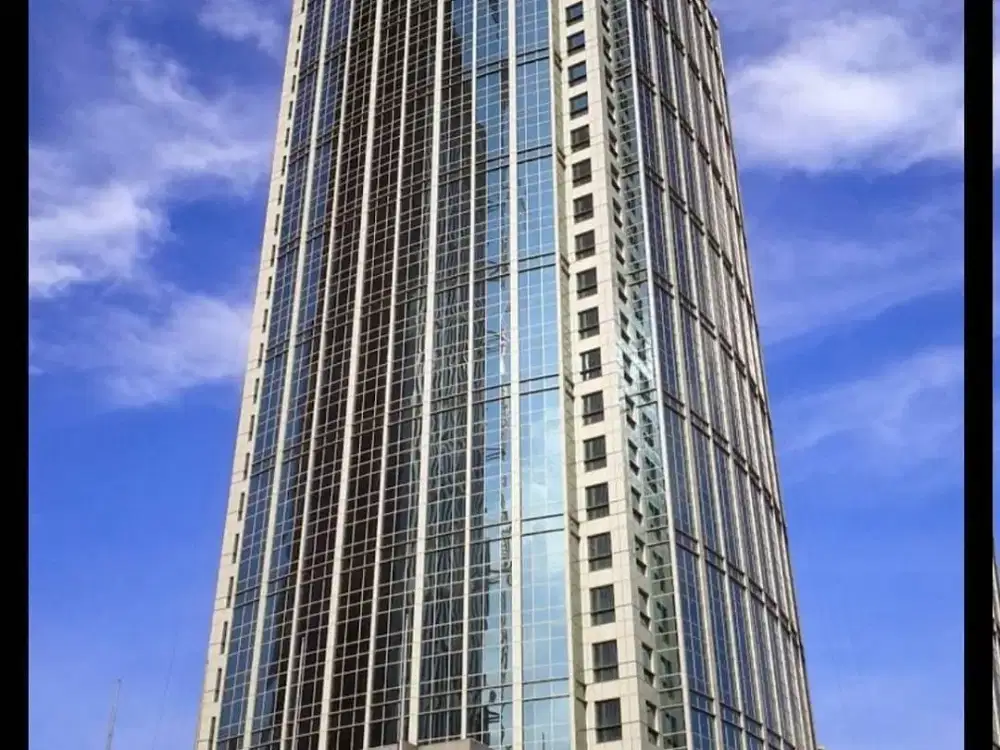Murah dan Valuable - Ruang Kantor 462m2, 386.15m2 semi gross di Menara Batavia  Lt 28