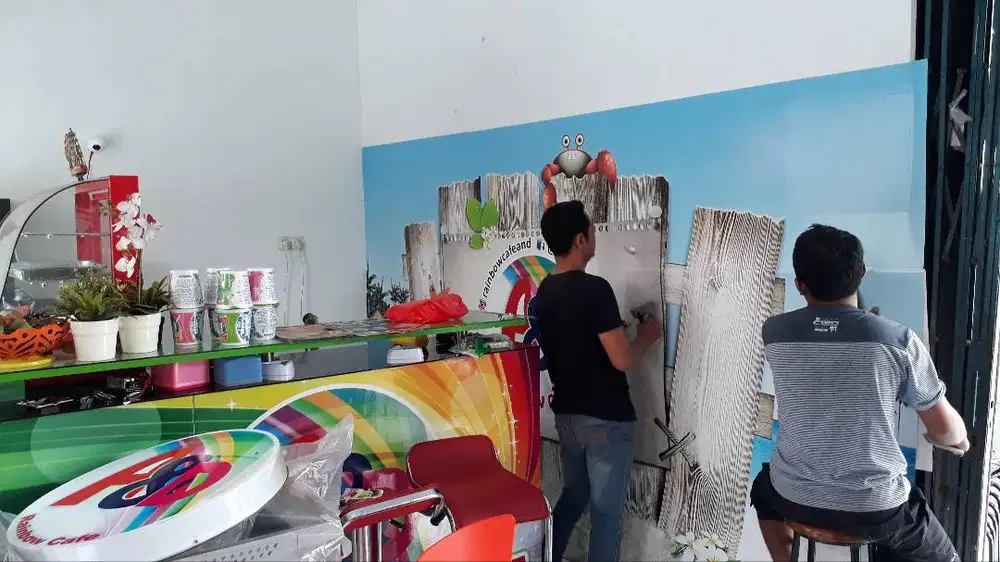 mau bikin wallsticker, wallpaper, stiker tembok dinding kantor custom