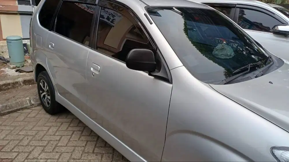 XENIA TAHUN 2009 Xi MANUAL