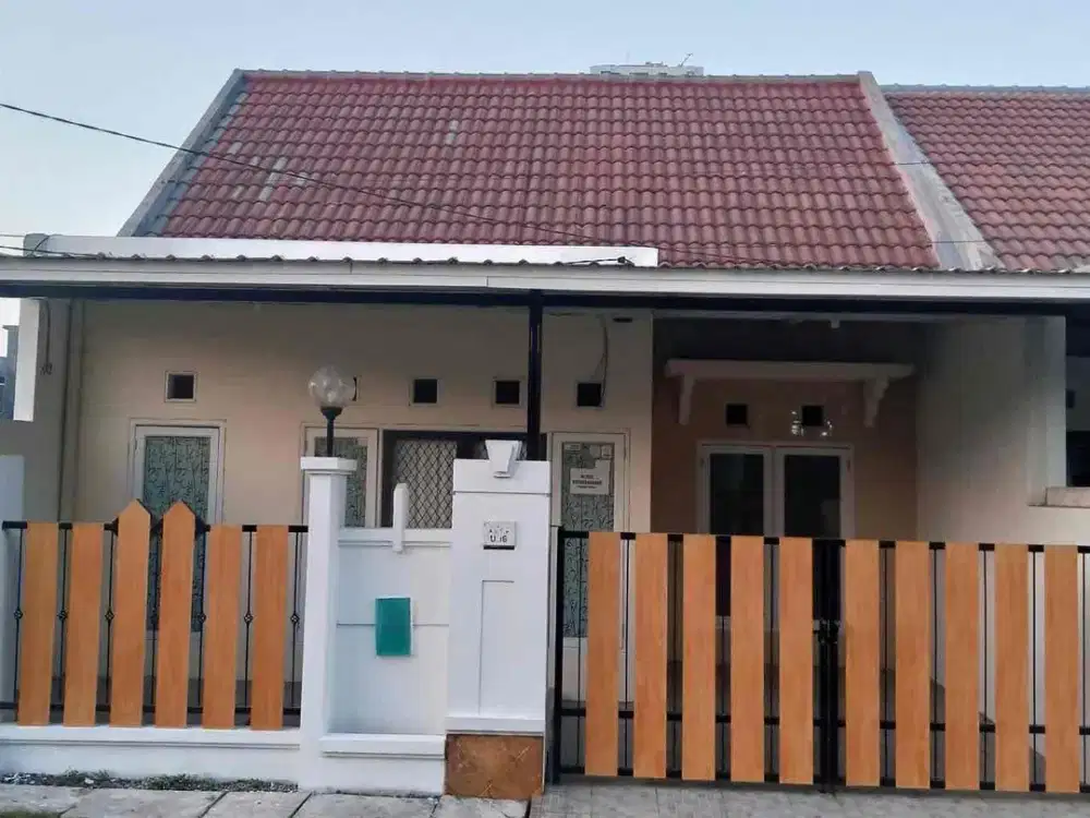 Dijual rumah siap huni perumahan  Graha sampurna Wiyung siap huni