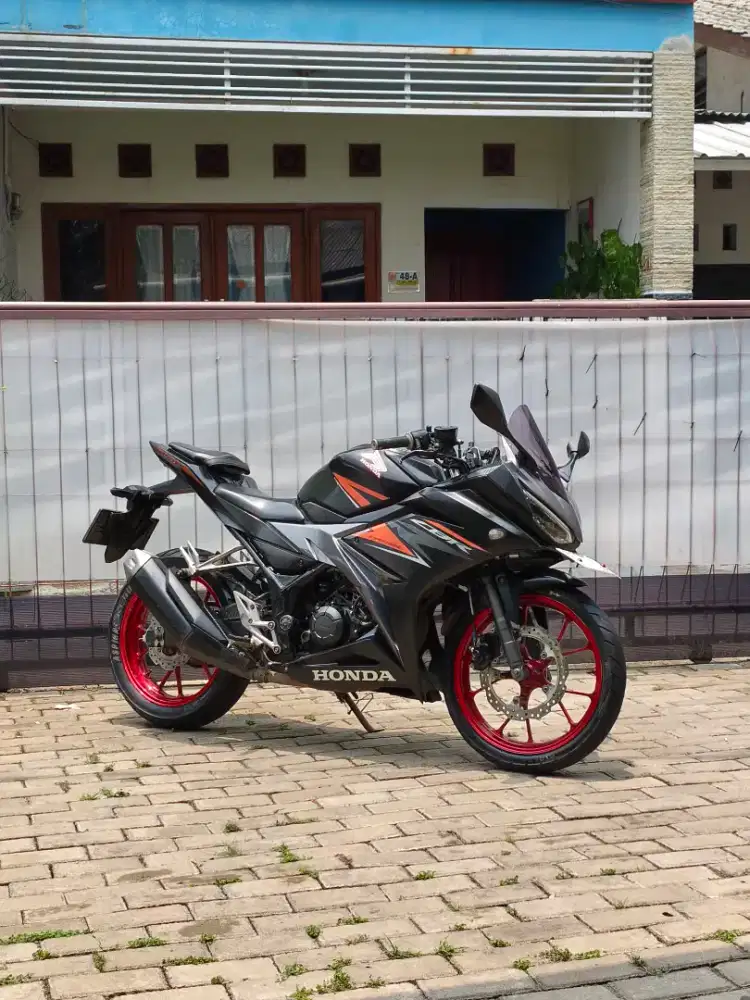 Di Jual! Honda CBR150R Facelift 2019