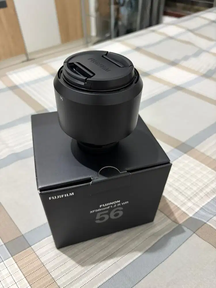 LENSA FUJIFILM FUJINON XF 56MM F1.2 WR SECOND LIKE NEW BELI AGUSTUS