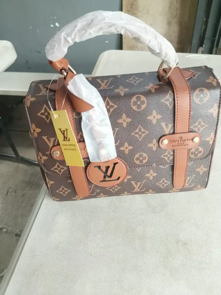 Tas Wanita LV selempang