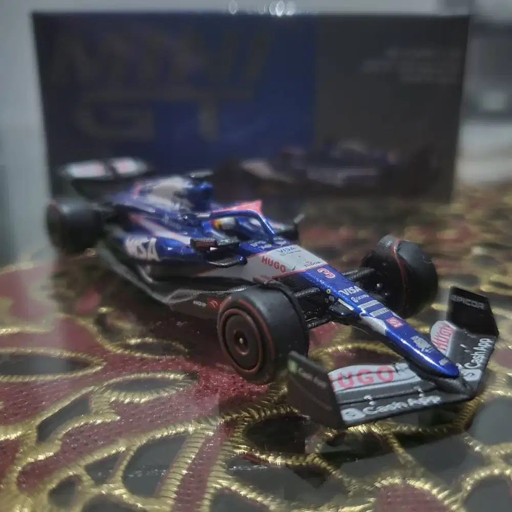 Mini GT 1006 RB VCARB 01 #3 1/64 (2024 F1 Bahrain GP, Formula 1)