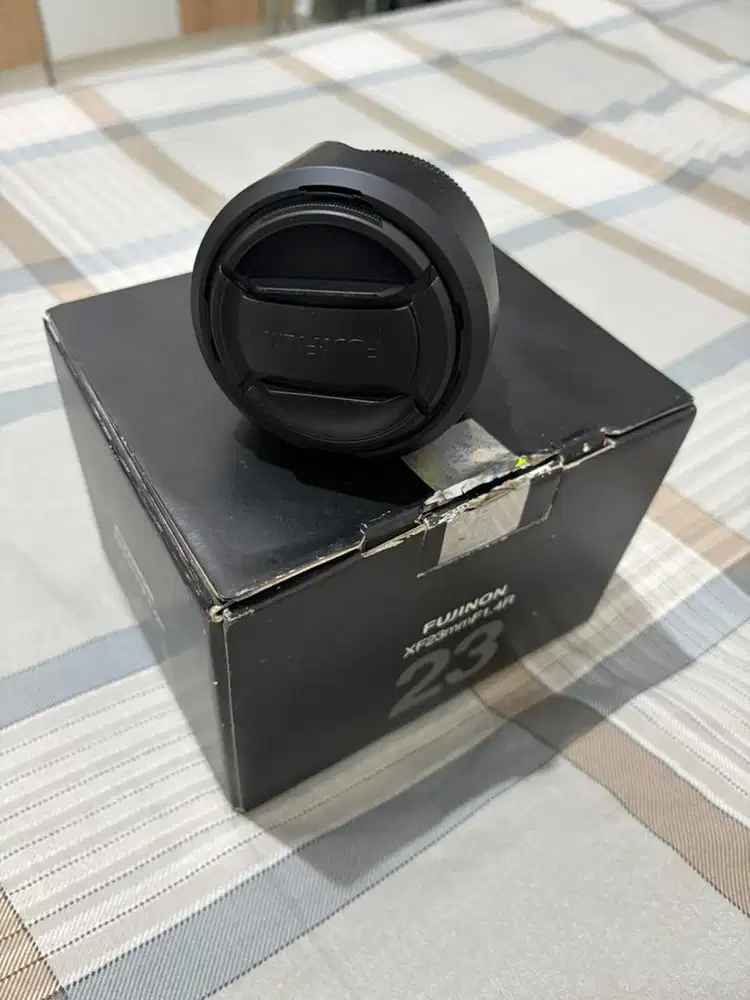 LENSA FUJIFILM FUJINON XF 23MM F1.4 R SECOND LIKE NEW BELI AGUSTUS