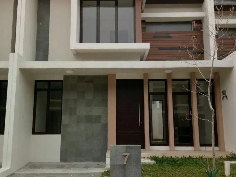 L54. Rumah Disewakan di Cluster Cosmo Lippo Cikarang