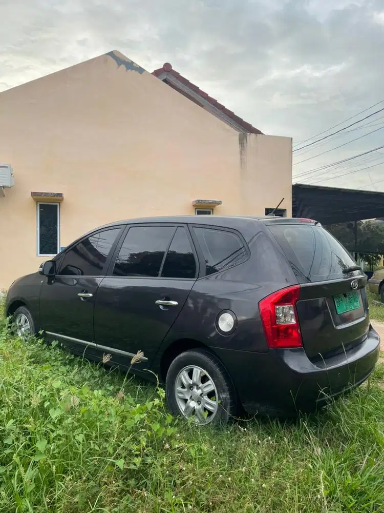 KIA CARENS 2011 METIC 2.0cc