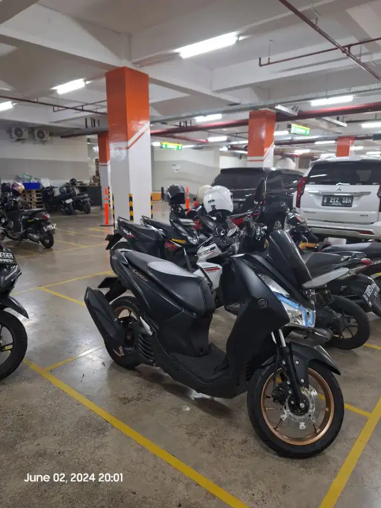 Dijual Yamaha Lexi 2023 type S keyless