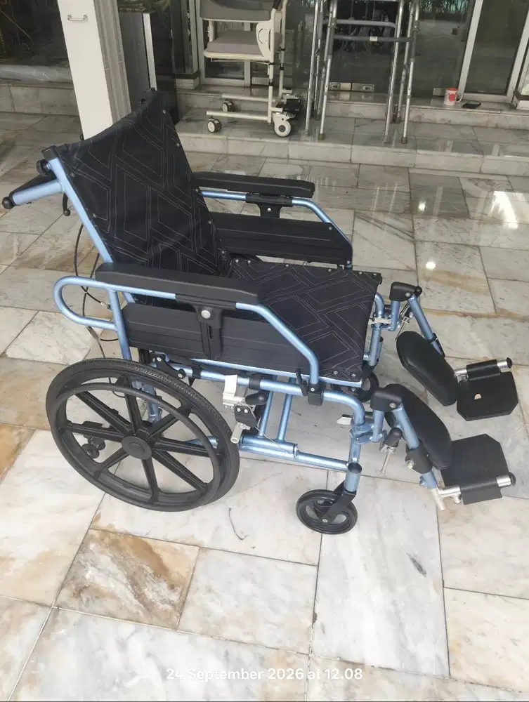 Kursi Roda DNR Alumunium Frame