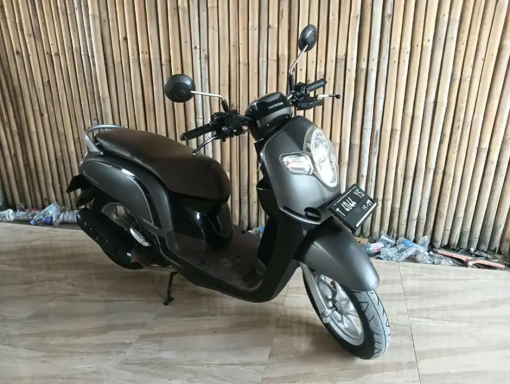 Honda Scoopy Donat