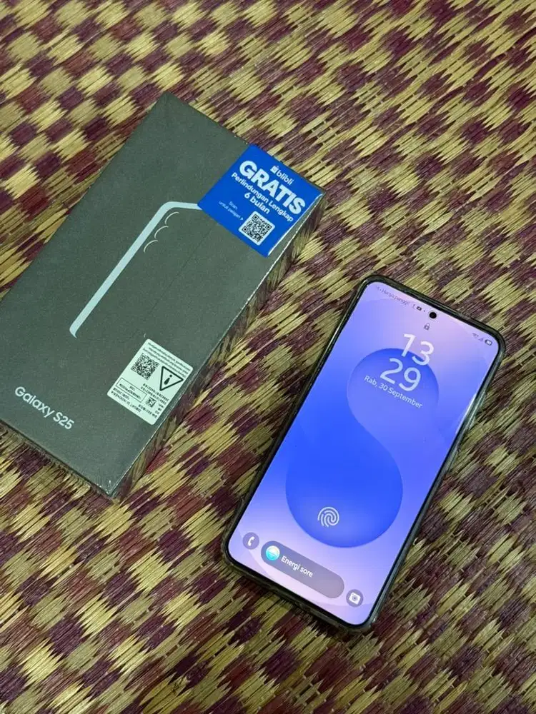 Samsung s25 12/256