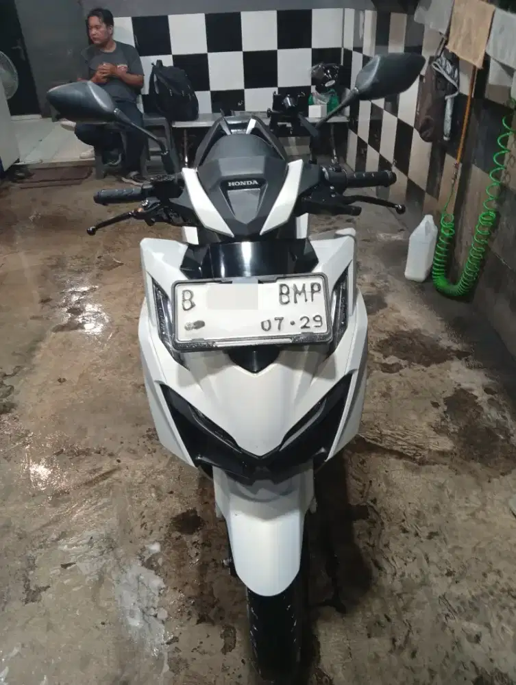 Vario 160 2024 Putih