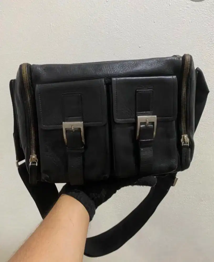 Tas messenger bag bally asod black leather ori PRC