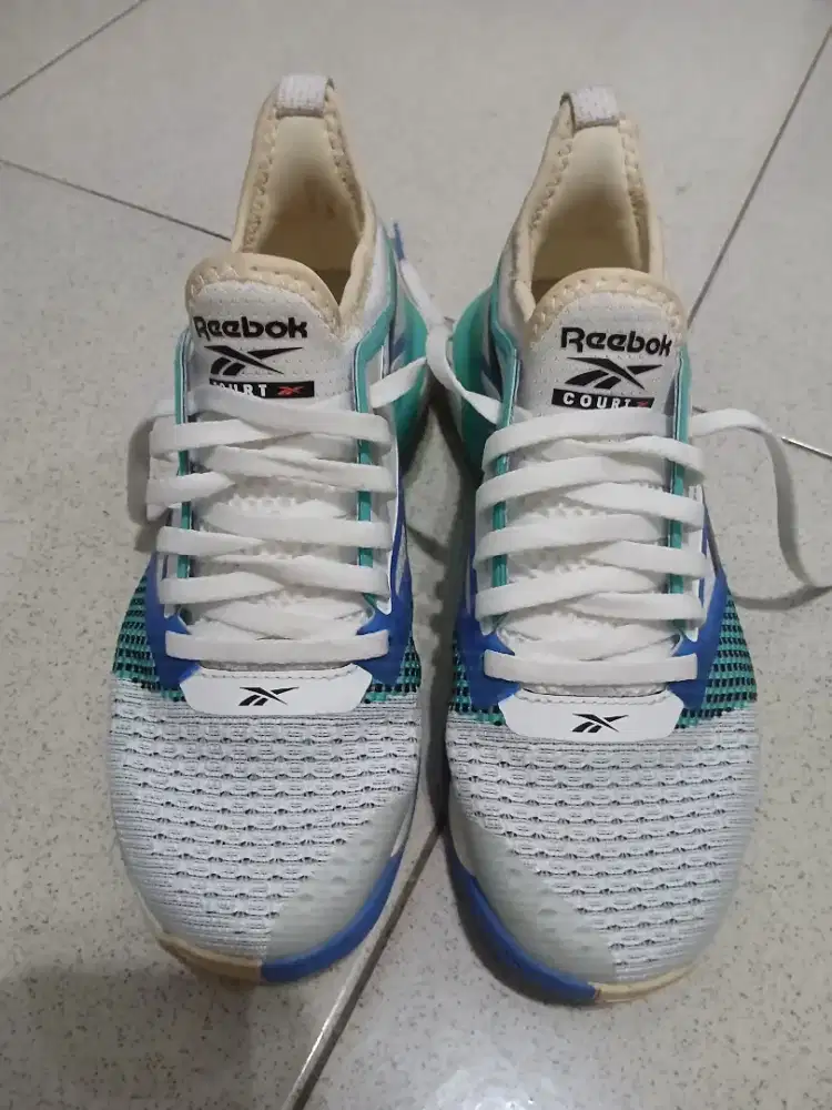 Sepatu Preloved Reebok Court