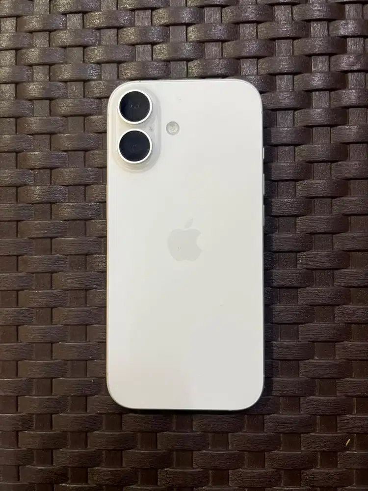 Iphone 17 Basic White Ibox