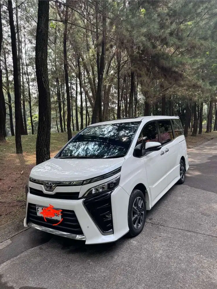 Toyota Voxy 2018 Bensin