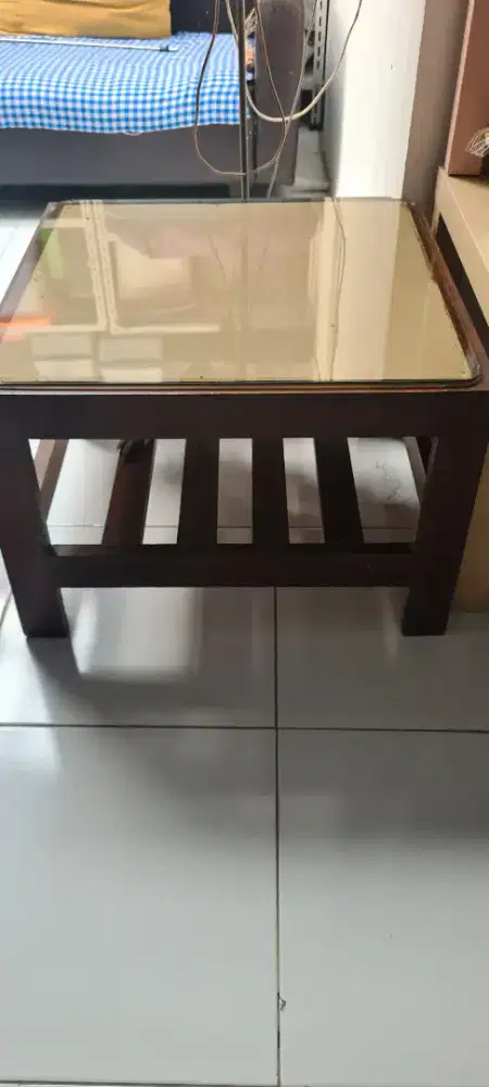 Meja lesehan kayu jati