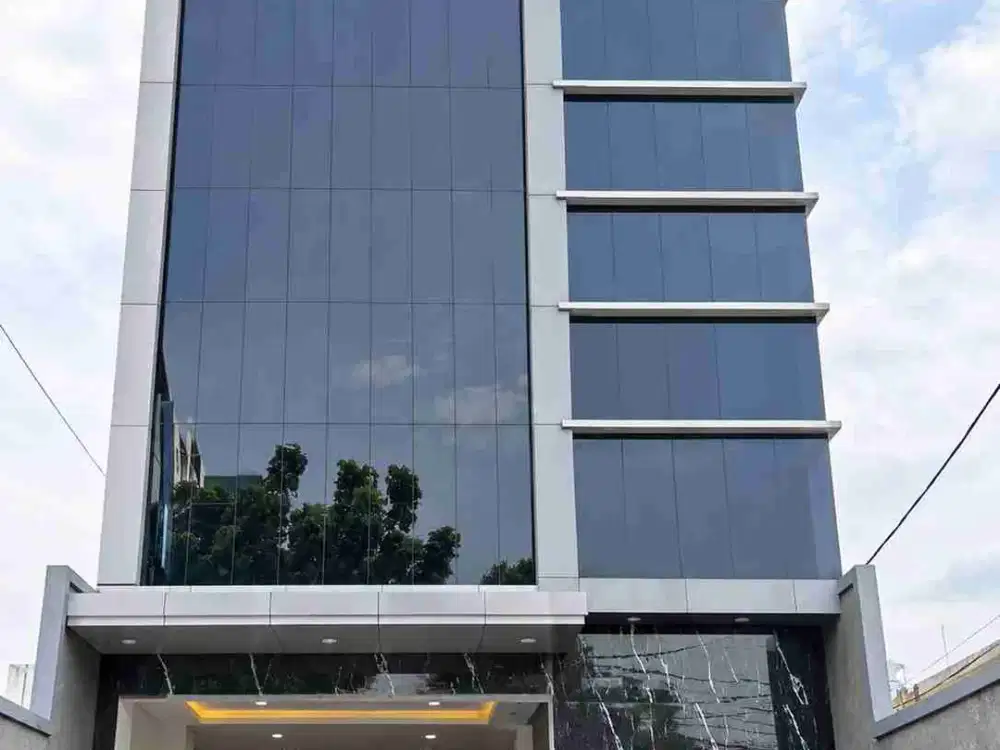Dijual Gedung Baru Desain Modern Lokasi Strategis Di Jalan Raya Cawang Jaktim