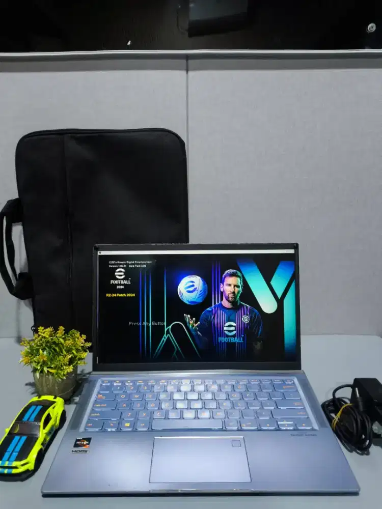 ASUS ZENBOOK  UX431DA / UM431DA Superslim [RAM 8GB/SSD 256GB]