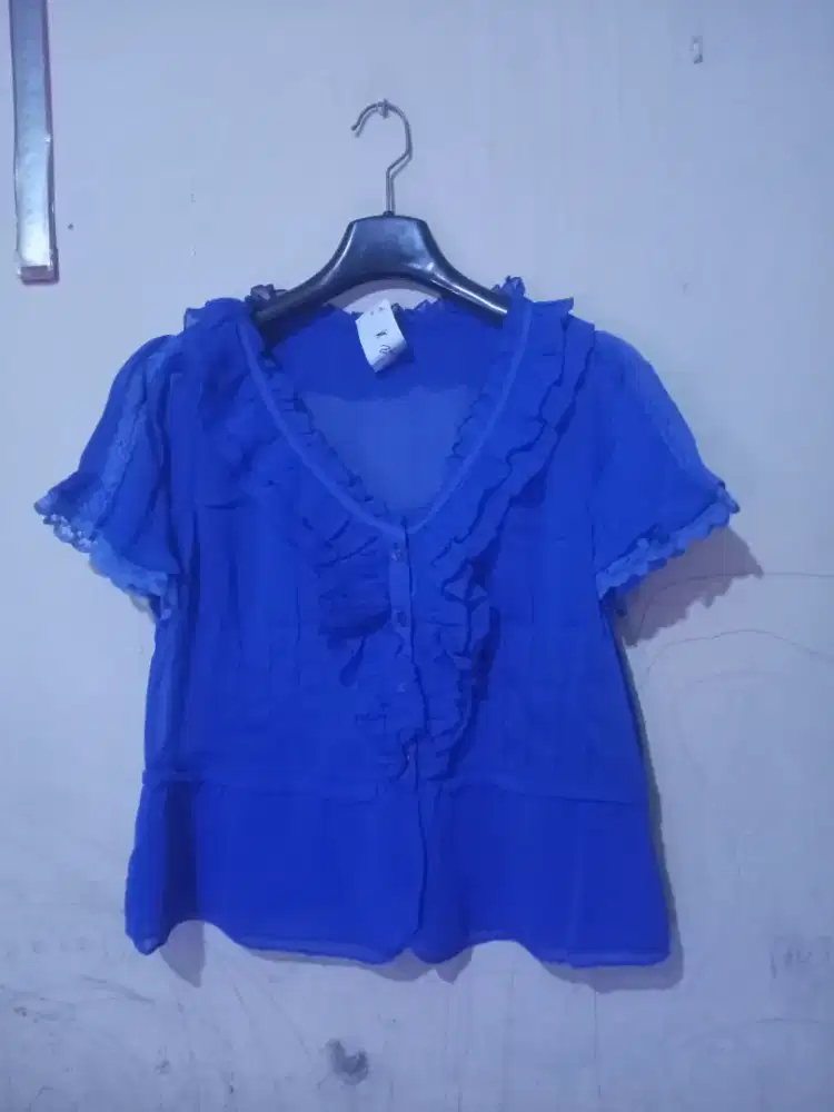 Kaos crop preloved