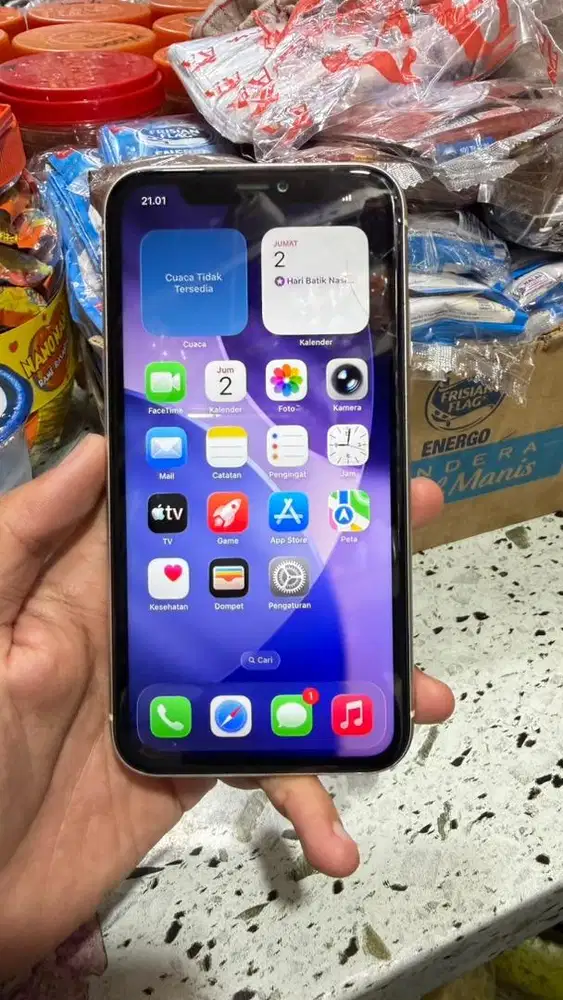 Iphone 11 64GB Retak disudut Jaringan Xl permanen