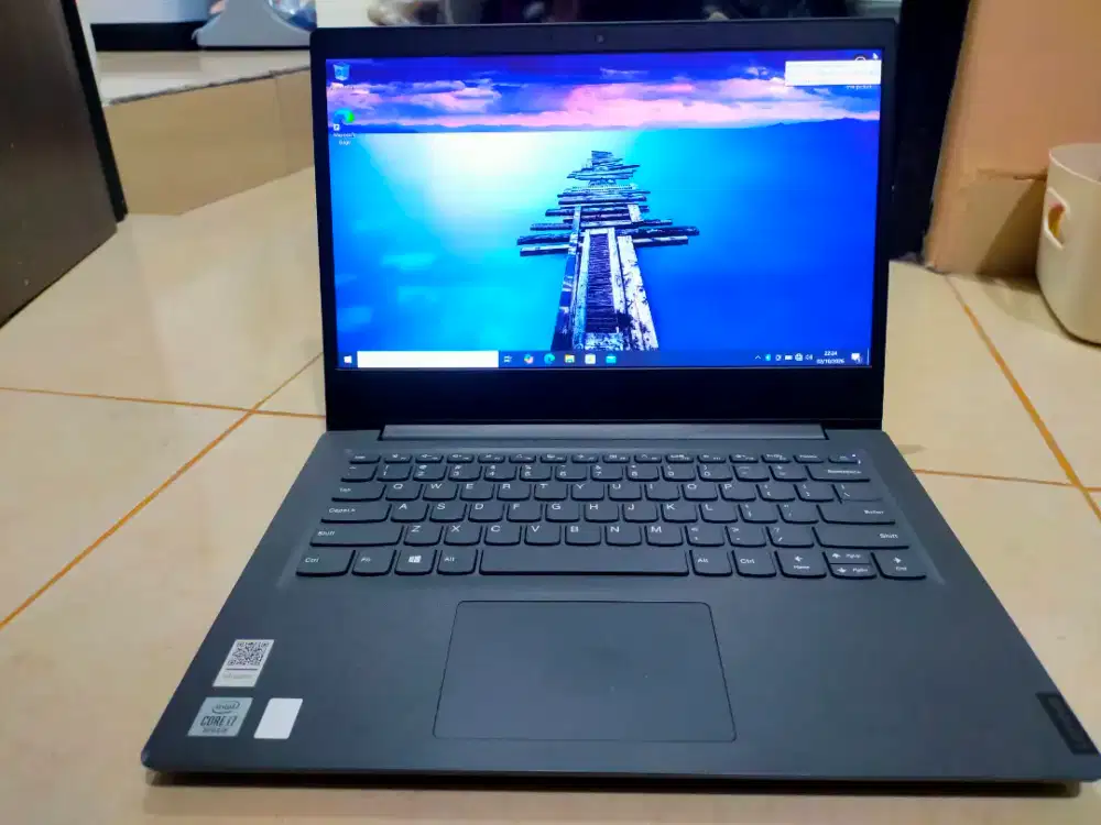 lenovo v14 iil intel core i7 1065g7 8gb 512gb SSD / Laptop Core i7