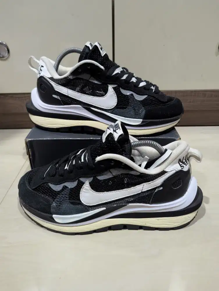 Sepatu Nike vaporwaffle size 41