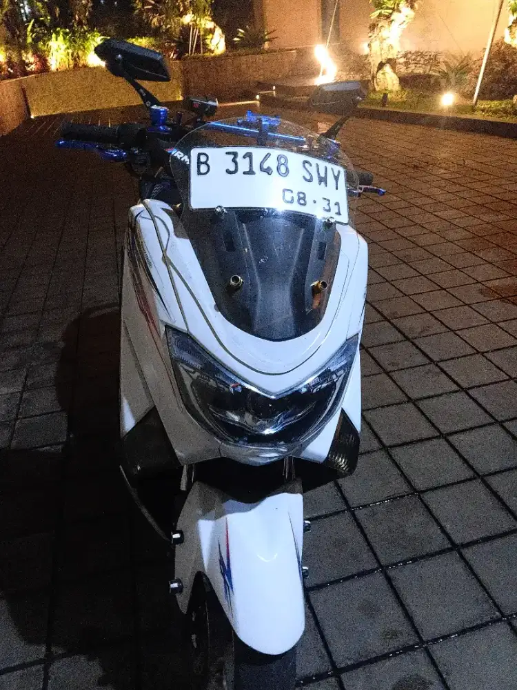 Nmax old putih 2016